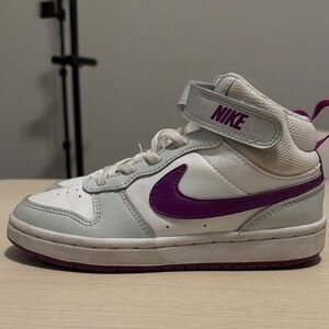 Nike Kids High-Top Sneakers - White and Purple